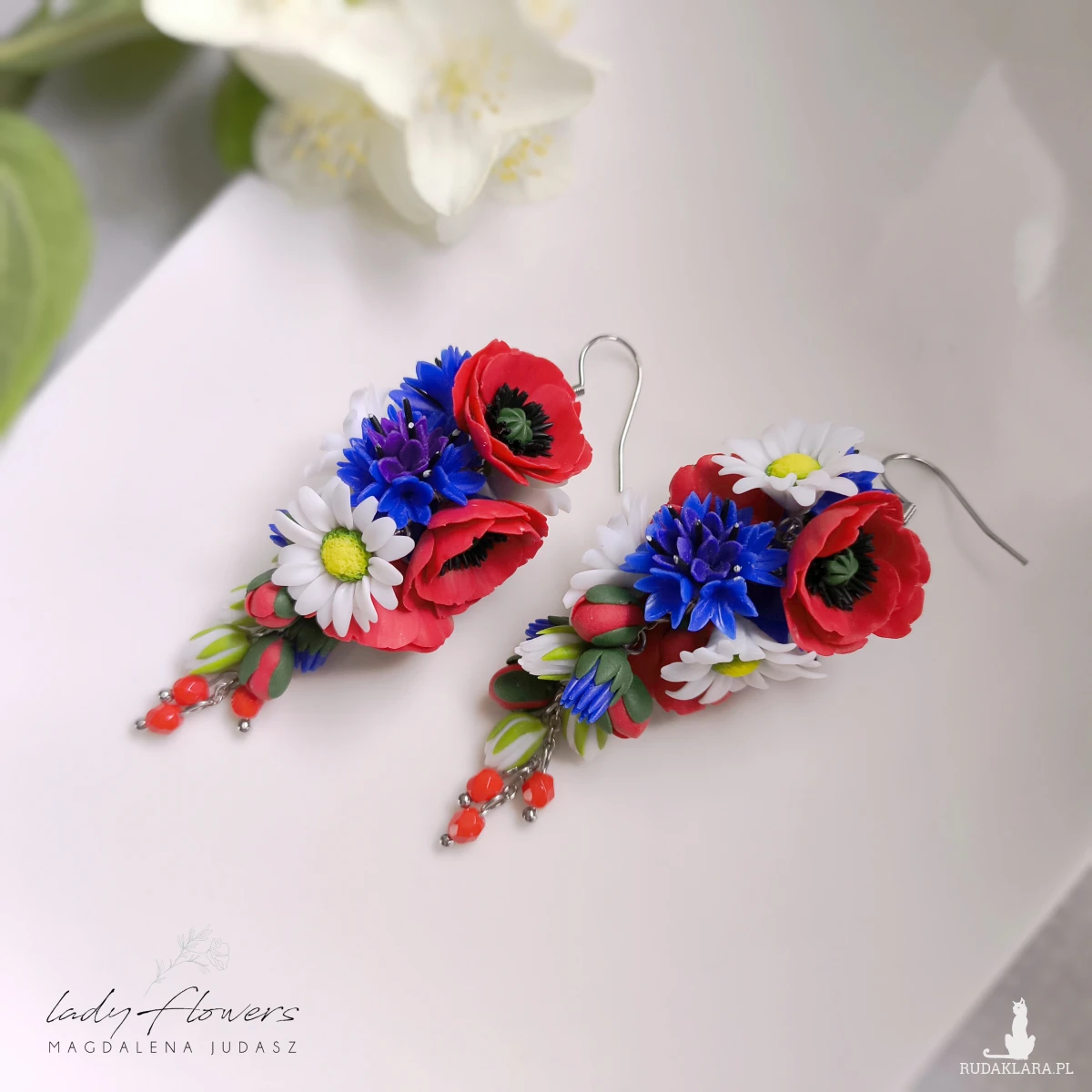 Kolczyki z polnymi kwiatami