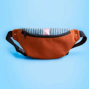 Duża pomarańczowa nerka z cienkiego sztruksu