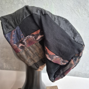 Czapka damska kolorowa smerfetka