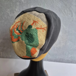 Czapka damska kolorowa smerfetka