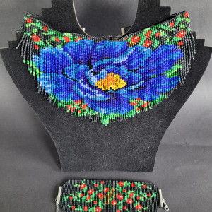 Eledancki komplet "Niebieski Mak" naszyjnik-choker z frędzlami i bransoletka tkana z koralików szklanych Preciosa