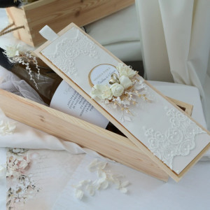 Drewniane pudełko ślubne na wino z personalizacją