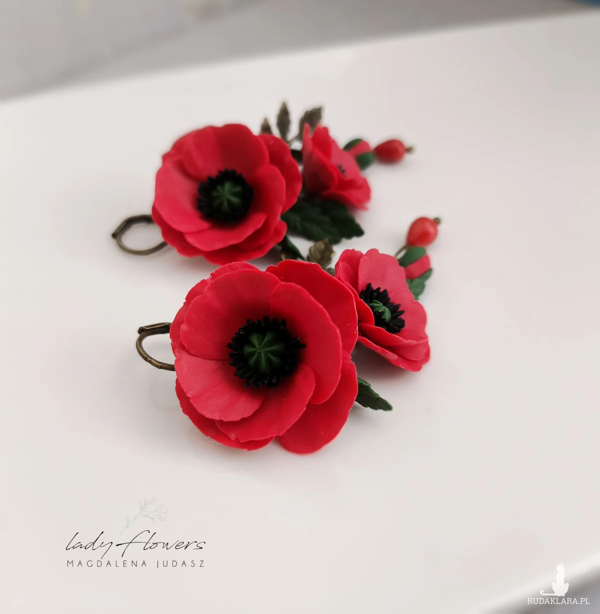 Kolczyki z makami