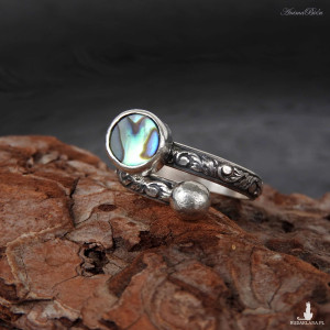 Pierścionek srebrny z muszlą Paua regulowany