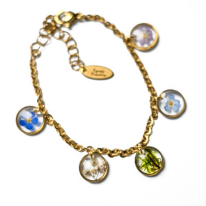 Bransoletka z prawdziwymi kwiatami