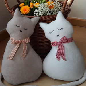 Kotki poduszka dekoracja pokoju