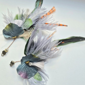 Klipsy  pióra i kwiaty