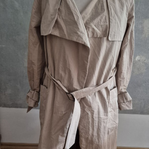 Płaszcz trencz beżowy