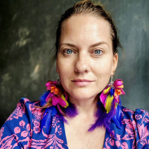 Kolczyki długie kolorowe   pióra I kwiaty