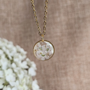 Biała Niezapominajki złota zawieszka złoty wisiorek naszyjnik żywica z żywicy kwiaty z kwiatami retro naturalna dziewczęca kobieca niezapominajkami