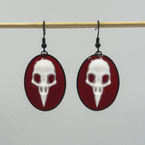 Kolczyki gotyckie z żywicy z czaszką 063