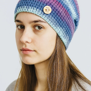 Kolorowa czapka całoroczna przejściowa cienka all season uniwersalna M/L