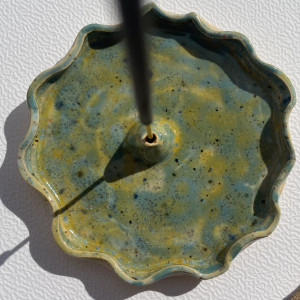 PALOLOPULI podstawka na kadzidełko