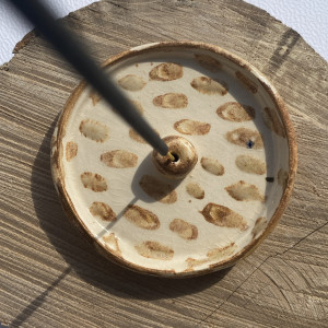 PALOLOPULI podstawka na kadzidełko