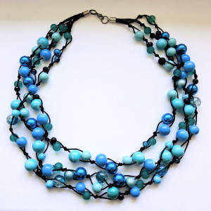 Turkusowy naszyjnik z koralików
