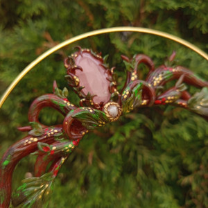 mroczka opaska na głowę z kalcytem rózowym. Recznie rzezbiona, fantasy, magic,