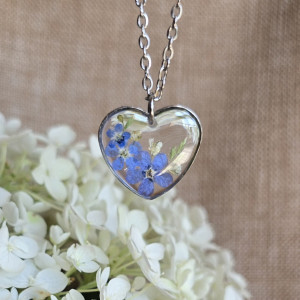 Serce serduszko Srebrna zawieszka srebrny wisiorek naszyjnik żywica z żywicy kwiaty z kwiatami retro naturalna dziewczęca kobieca niezapominajki