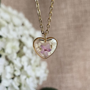 Złota zawieszka złoty wisiorek kwiat naszyjnik żywica z żywicy suszone kwiaty dziewczęcy kobiecy  serce serduszko różowe róż