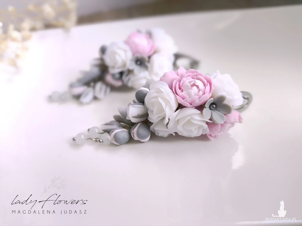 Kolczyki z peoniami i różami