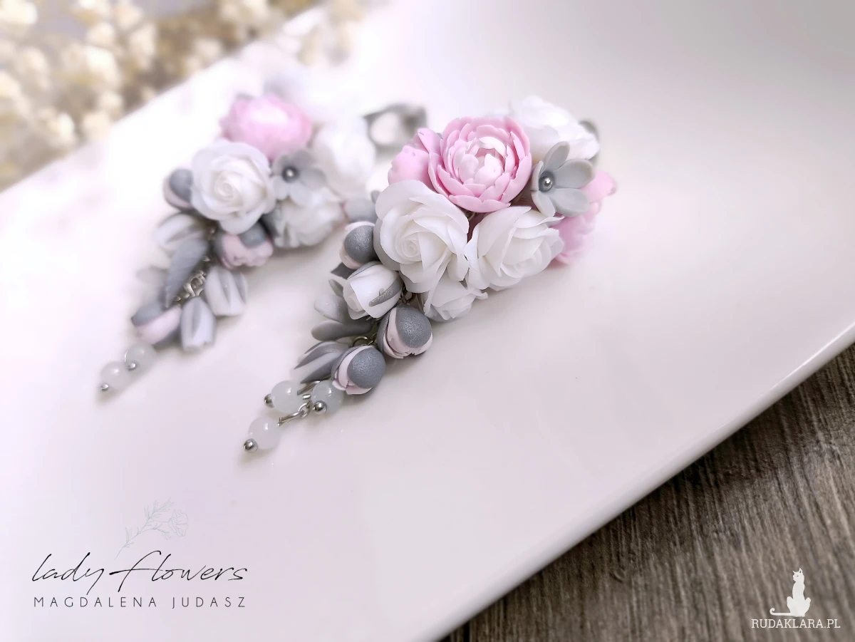 Kolczyki z peoniami i różami