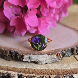 Złoty pierścionek regulowany kwiaty z kwiatami kwiatem duży fioletowa gipsówka