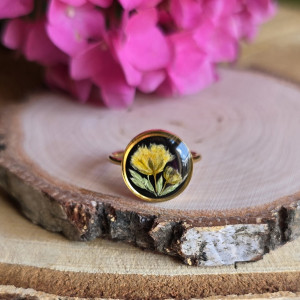 Złoty pierścionek regulowany kwiaty z kwiatami kwiatem duży czarna żółta gipsówka