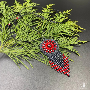 Mini wisiorek hematytowo czerwony #1004