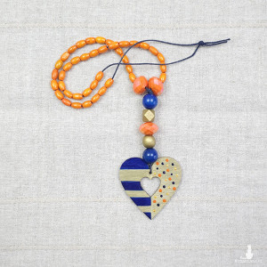 5609 Naszyjnik "Dwa Serca" – Dwustronny, Malowany Wisiorek.