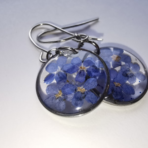 Wiszące kolczyki z niezapominajkami