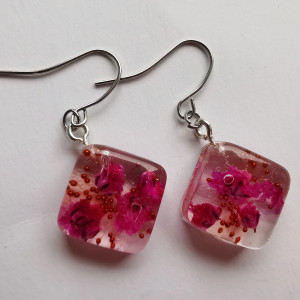 Srebrne kolorowe kolczyki z gipsówką eleganckie kolczyki