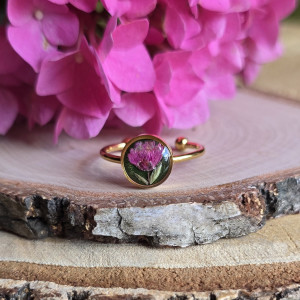 Złoty pierścionek regulowany kwiaty z kwiatami kwiatem duży różowa gipsówka zielony