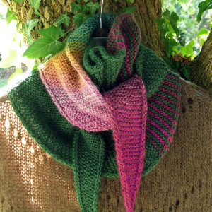 Wełniany szalik - trójkątny szaliczek - Wrzosowisko