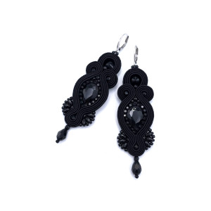 Kolczyki sutasz czarne „Orina” długie wiszące wieczorowe z kryształami