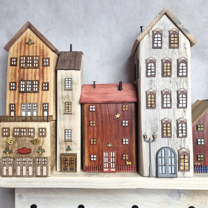 Wieszak - drewniane domki - na klucze i inne drobiazgi 7.