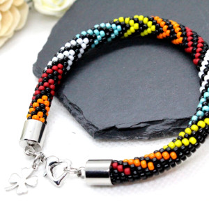 kolorowa bransoletka z drobniutkich koralików