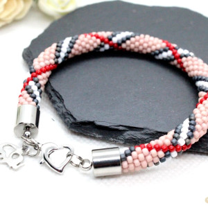 kolorowa bransoletka w kratkę z drobniutkich koralików