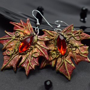 Liść klonu - kolczyki w odcieniach czerwieni, bordo i złota