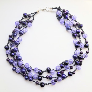 Fioletowy  naszyjnik z koralików