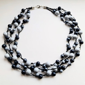 Jasnoszary Grad naszyjnik z koralików