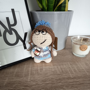 Mini chłopiec w czapeczce, brelok na szydełku, słodziak z nutellą