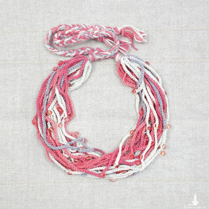 5828 Pleciony naszyjnik, który nosisz tak, jak lubisz – luźno lub skręcony!