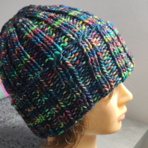 Czapka ręcznie zrobiona