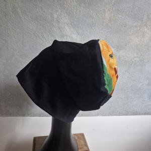 Czapka materiałowa etno damska z grubym kotem