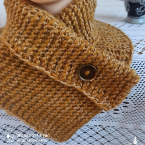 Komin w kolorze złota zapinany na zatrzask