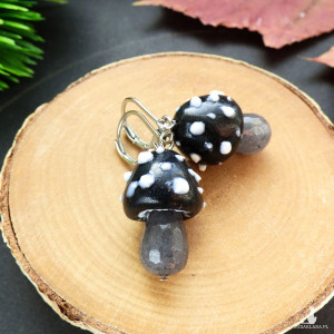 Kolczyki „Czarne muchomorki z szarym jadeitem”