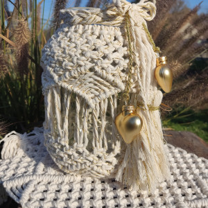 Lampion dekoracyjny w stylu Boho - kolor naturalny z złotą nitką