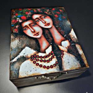 Szkatułka, toaletka z lusterkiem "Siostrzane Anioły"