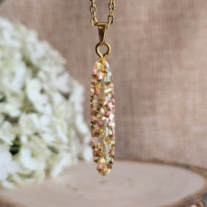 złota zawieszka złoty wisiorek naszyjnik żywica z żywicy kwiaty z kwiatami retro naturalna dziewczęca wrzos podłużna