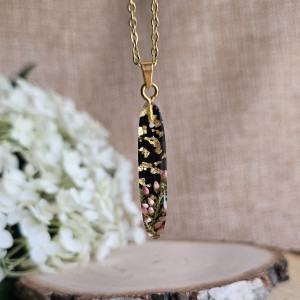 złota zawieszka złoty wisiorek naszyjnik żywica z żywicy kwiaty z kwiatami retro naturalna dziewczęca wrzos podłużna