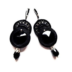 Black  kolczyki sutaszowe